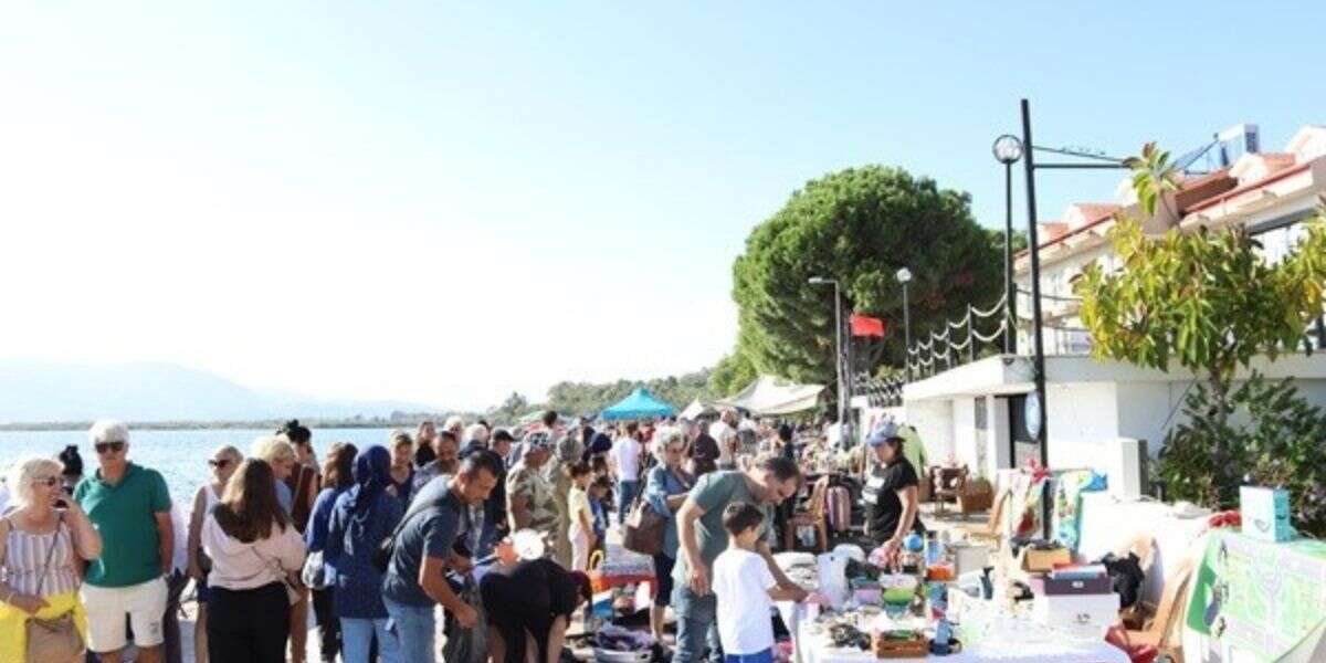 Köyceğiz İkinci El Pazarında Yoğunluk Yaşandı