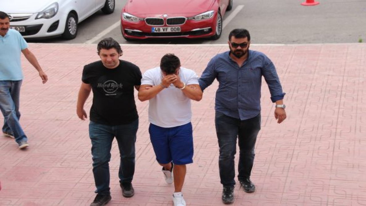 Suçüstü yakalandı