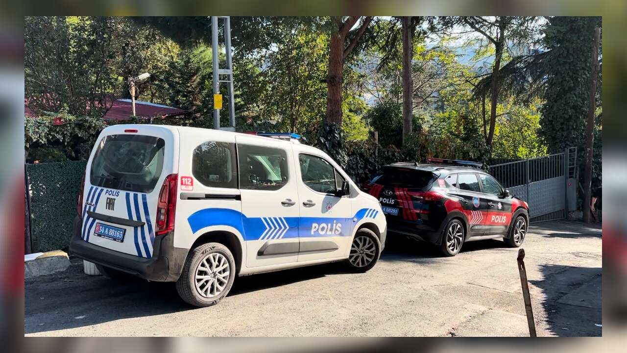 Kız Arkadaşı Olduğu Öne Sürülen Kadını Önce Vurdu, Ardından Aynı Silahla İntihar Etti