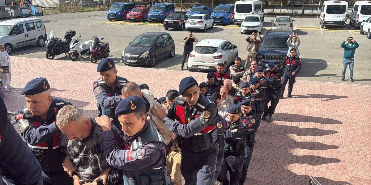 Bodrum’da FETÖ Şüphelileri Denizde Yakalandı