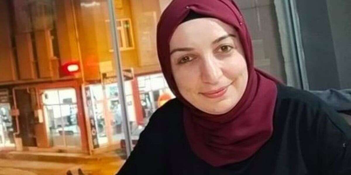 Yolun Karşısına Geçmek İsteyen 2 Çocuk Annesi Kadın Yaşamını Yitirdi