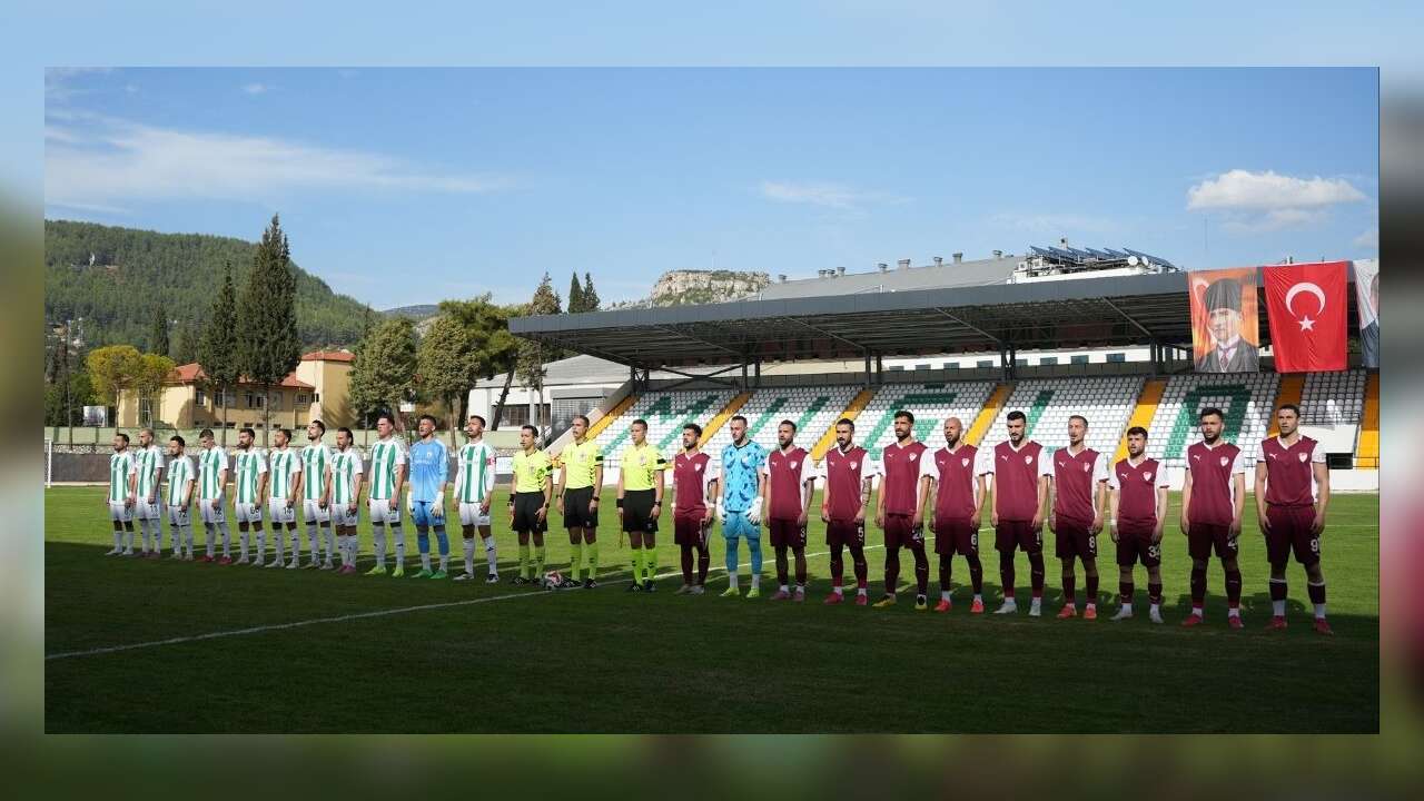 Muğlaspor - Elazığspor Maçı Başlangıç Anlarından Kareler