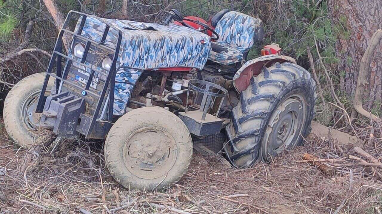 Devrilen Traktörün Sürücüsü Hayatını Kaybetti