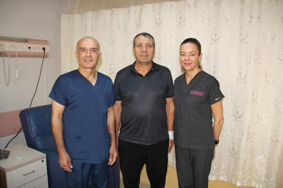 Devlet Hastanesi’nde Bir İlk: Aort Damarı Kapalı Yöntemle Başarıyla Onarıldı