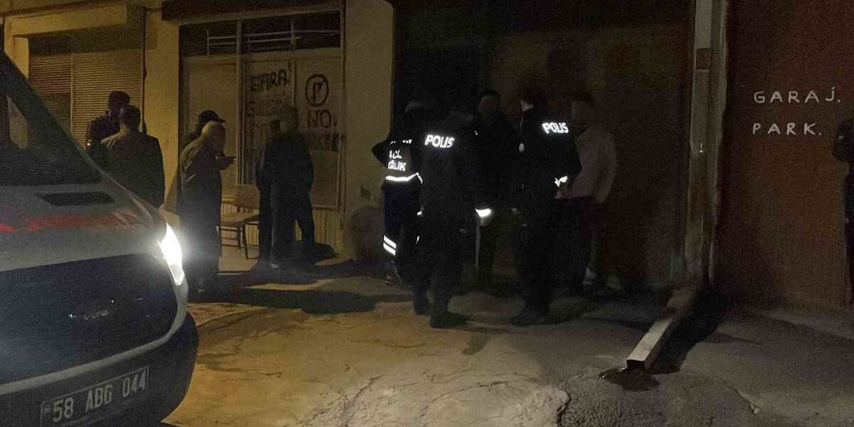 Eşinden Haber Alamayınca Garaja İndi, Otomobilin İçinde Ölü Buldu