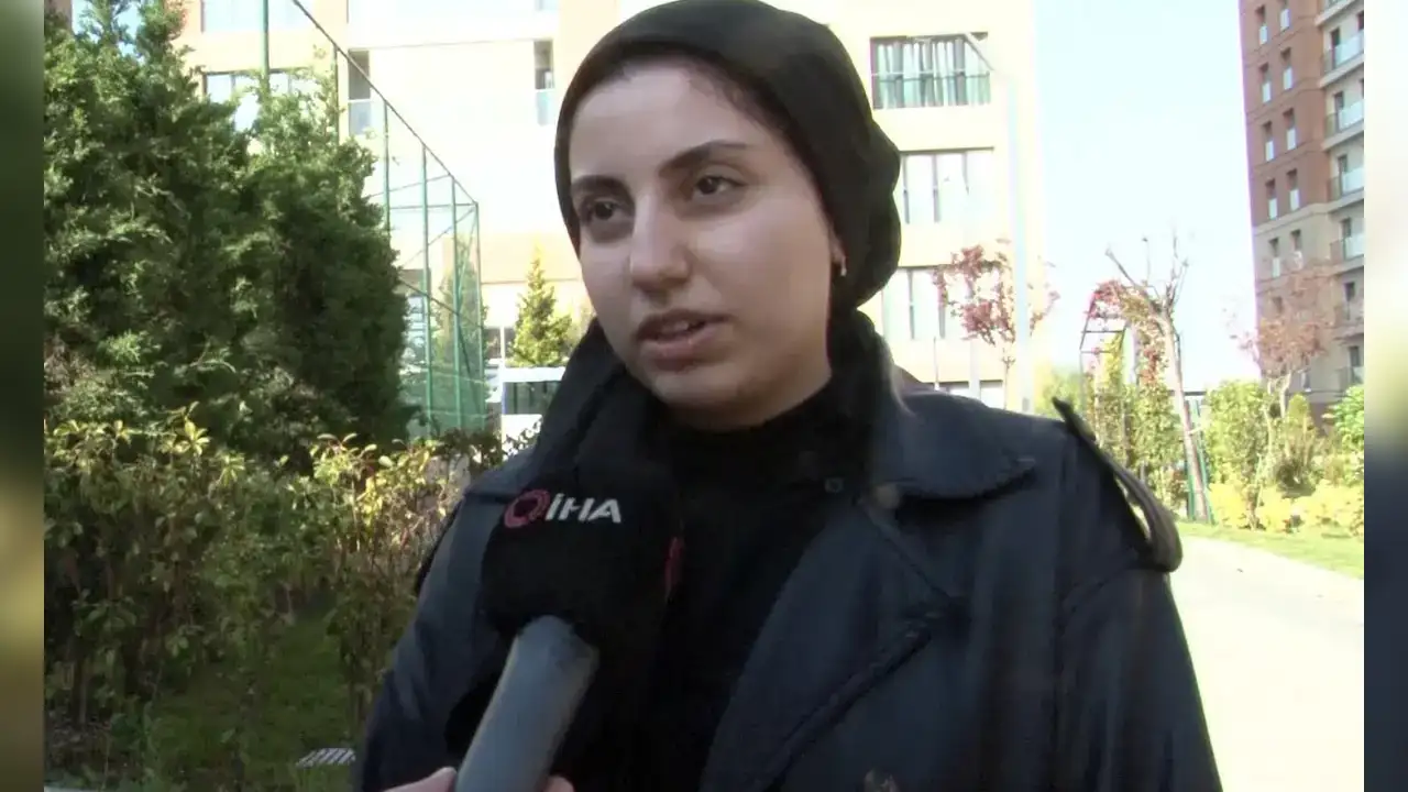 Başörtülü Üniversite Öğrencisi Hocasının Hakaretine Uğradı