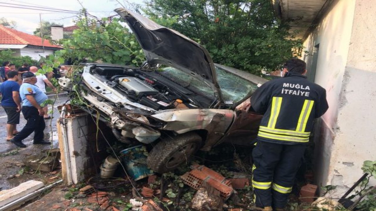 Muğla'da korkunç kaza 5 yaralı