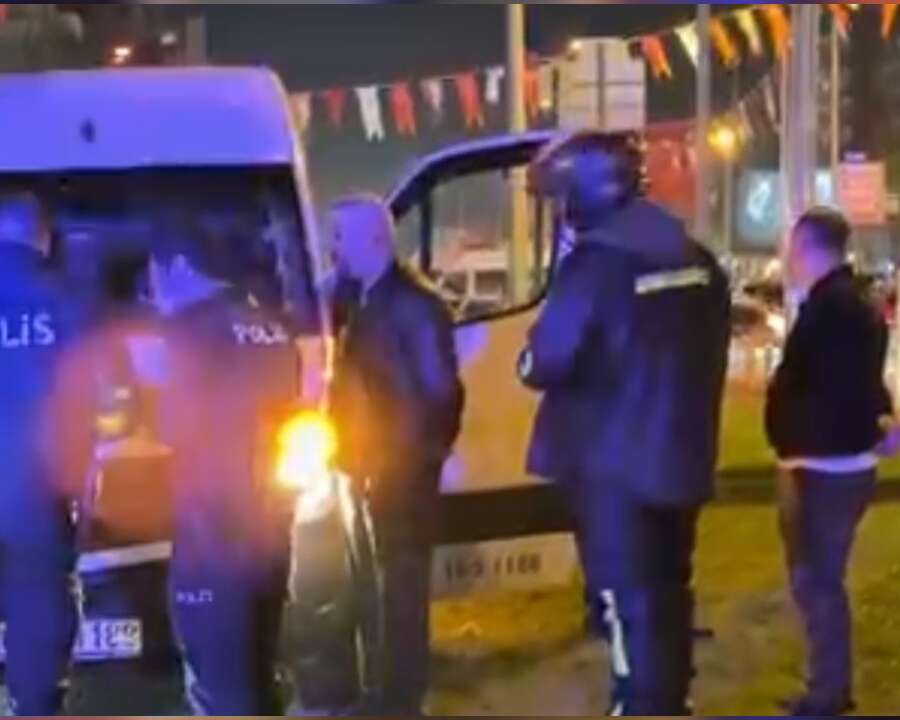 Servis Aracının Çarptığı Yaya Ağır Yaralandı