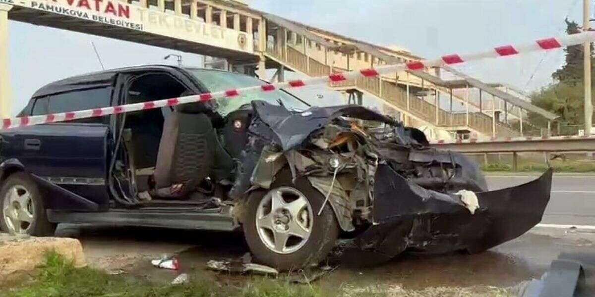 Park Halindeki Tıra Çarpan Otomobil Hurdaya Döndü: 1 Ölü