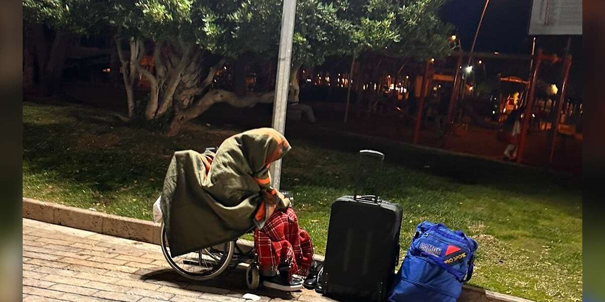 Marmaris’te Kıbrıs Gazisi Parkta Yalnız Kaldı: Saatler Süren İkna Sonrası Aparta Yerleştirildi