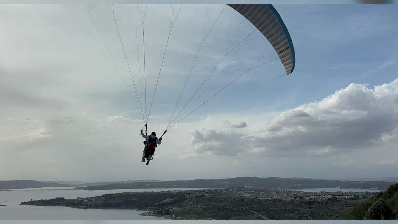 Fethiye Ölüdeniz’de Paraşüt Kazası: Ekipler Seferber Oldu
