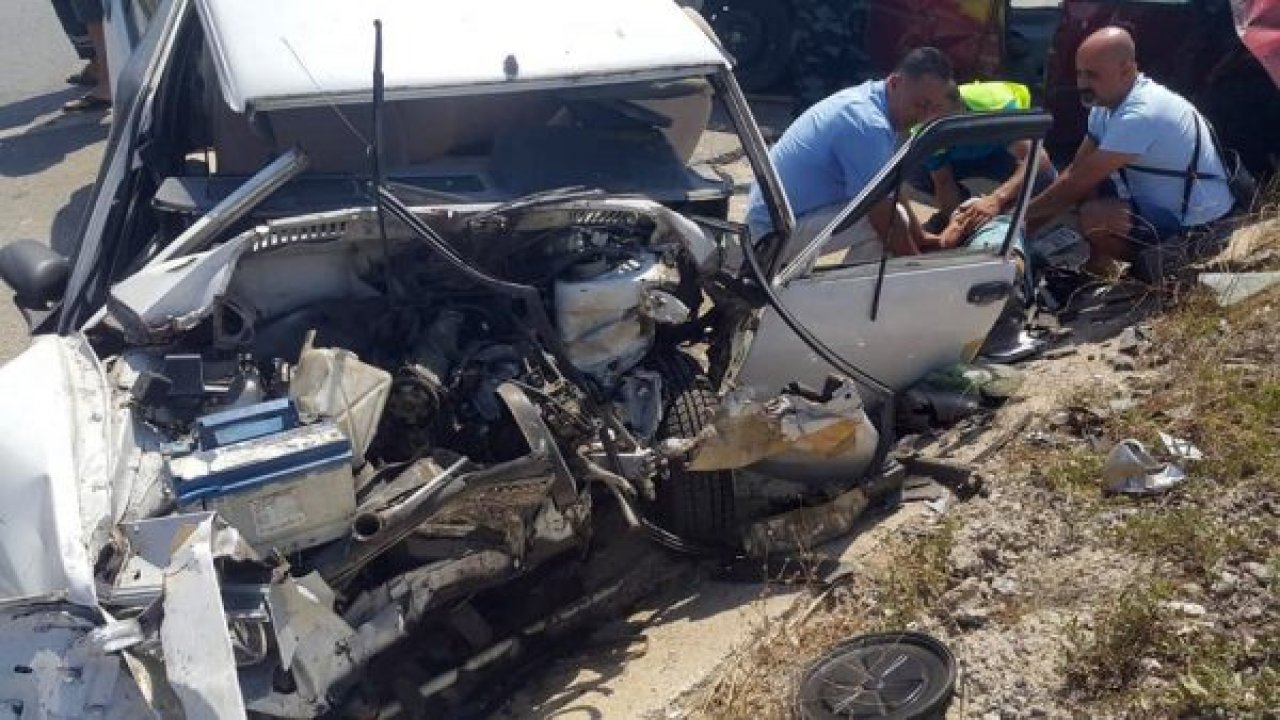 Hurdaya dönen araçlardan 3 yaralı çıktı