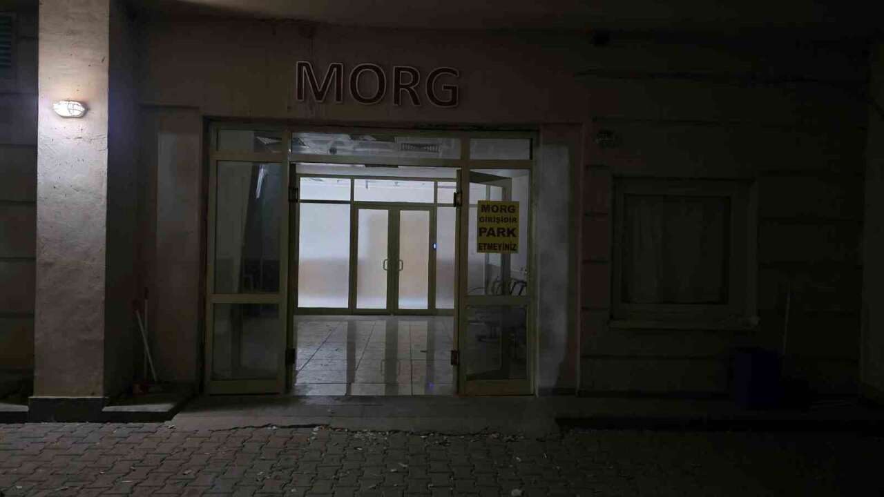 Dumandan Zehirlenen Yaşlı Çiften Birisi Yaşamını Yitirdi