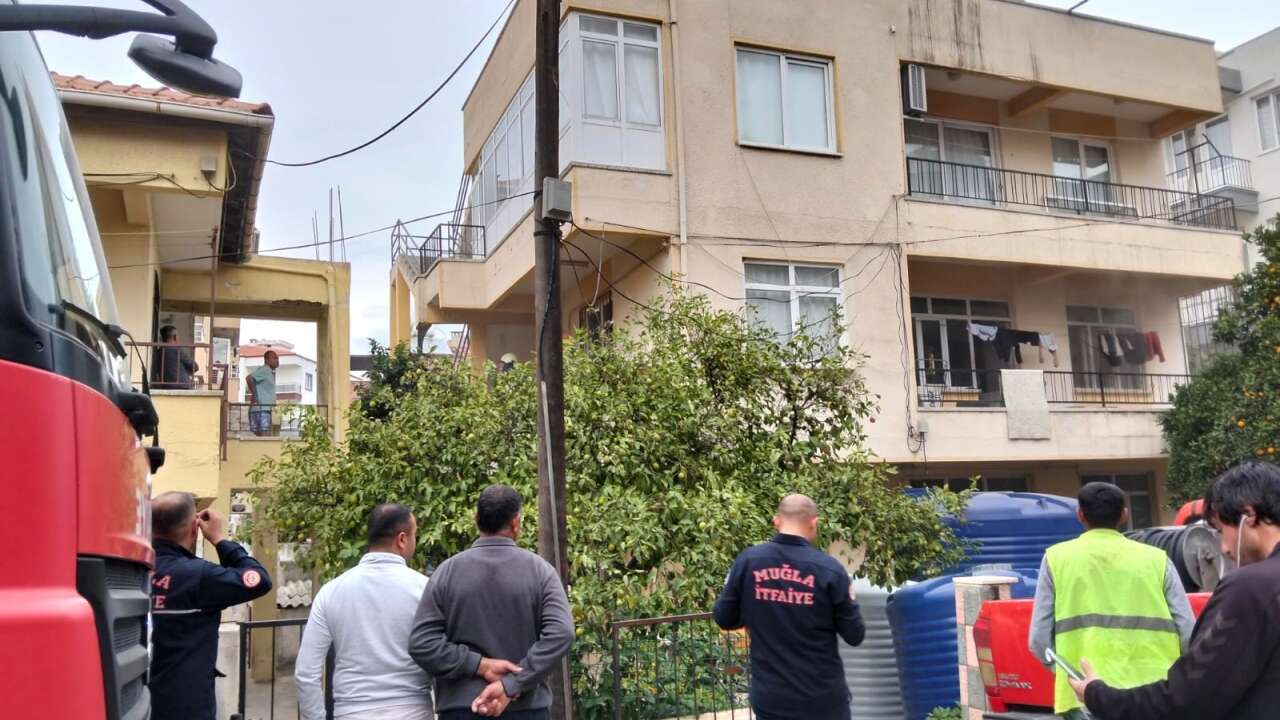 Muğla’da Ocak Patlaması Sonucu Evde Çıkan Yangında İki Kedi Telef Oldu