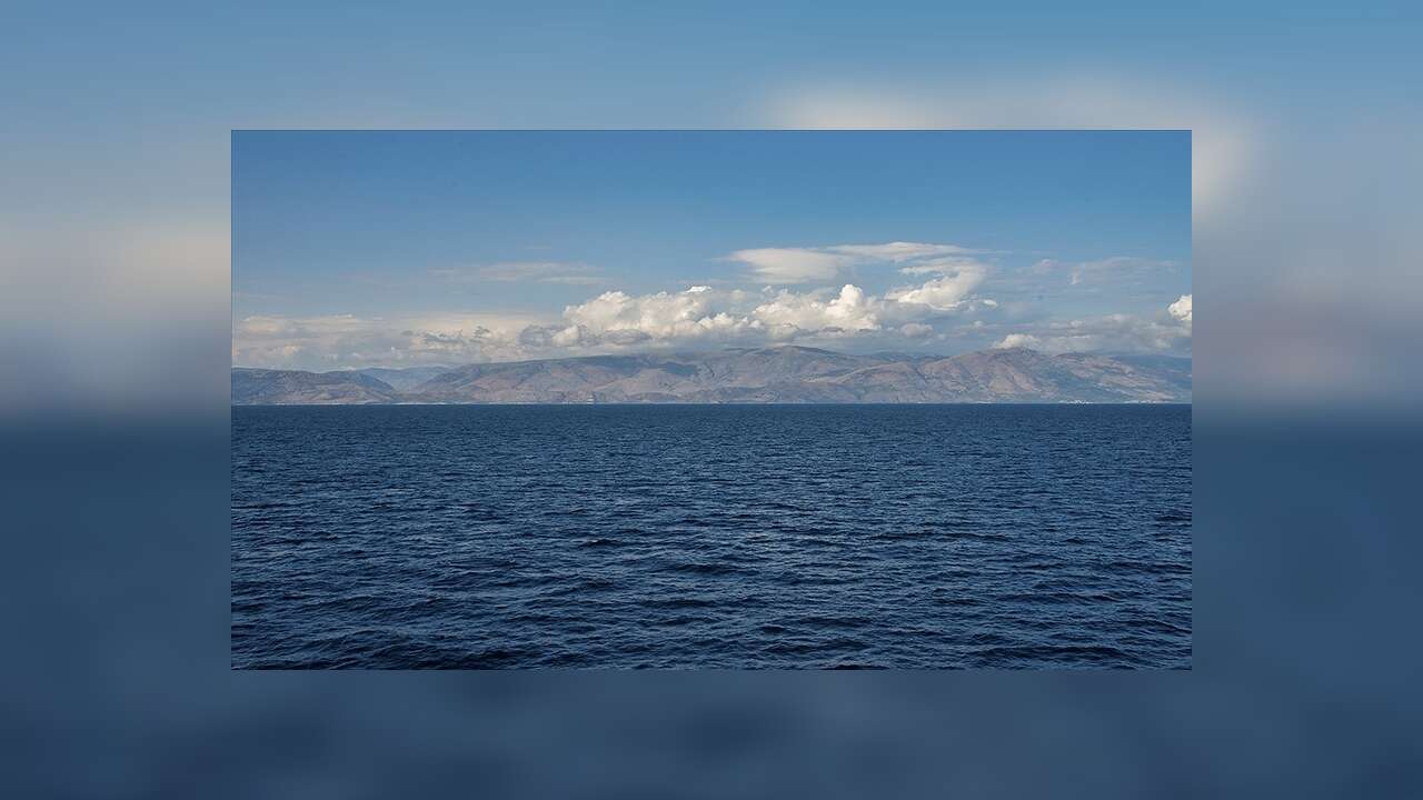 Yunan Sahil Güvenliği Türk Balıkçı Teknesine Ateş Açtı