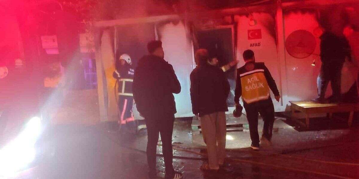 Sabaha Karşı Çıkan Yangında 1 Kişi Hayatını Kaybetti