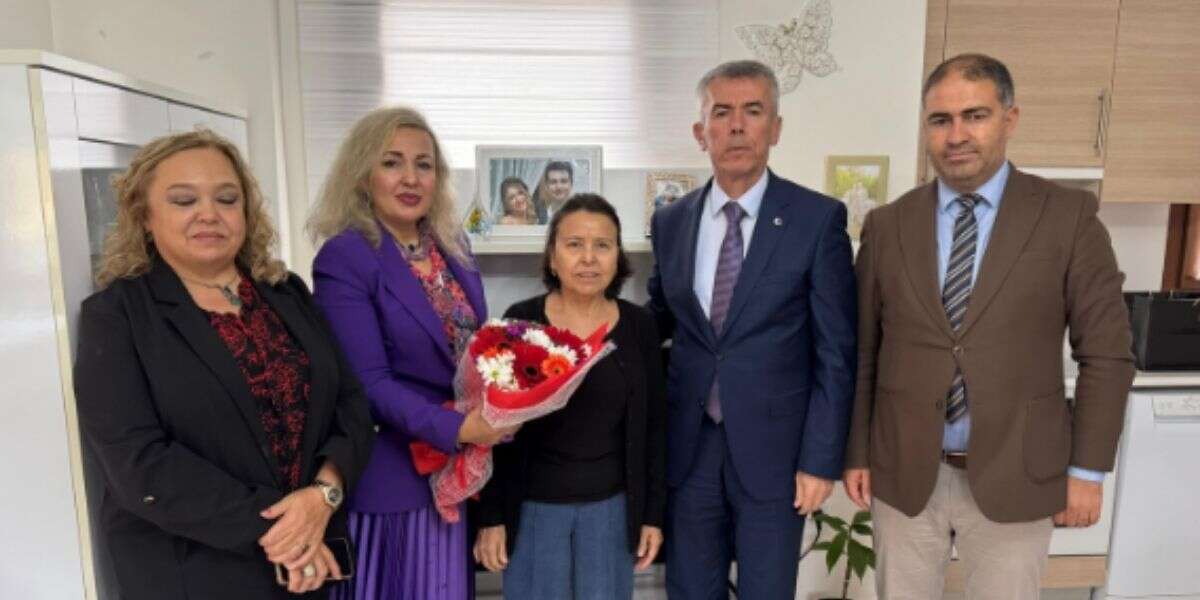Kaymakam Ali Sırmalı’dan Şehit Öğretmen Hatice Yurt Ökmen’in Ailesine Ziyaret