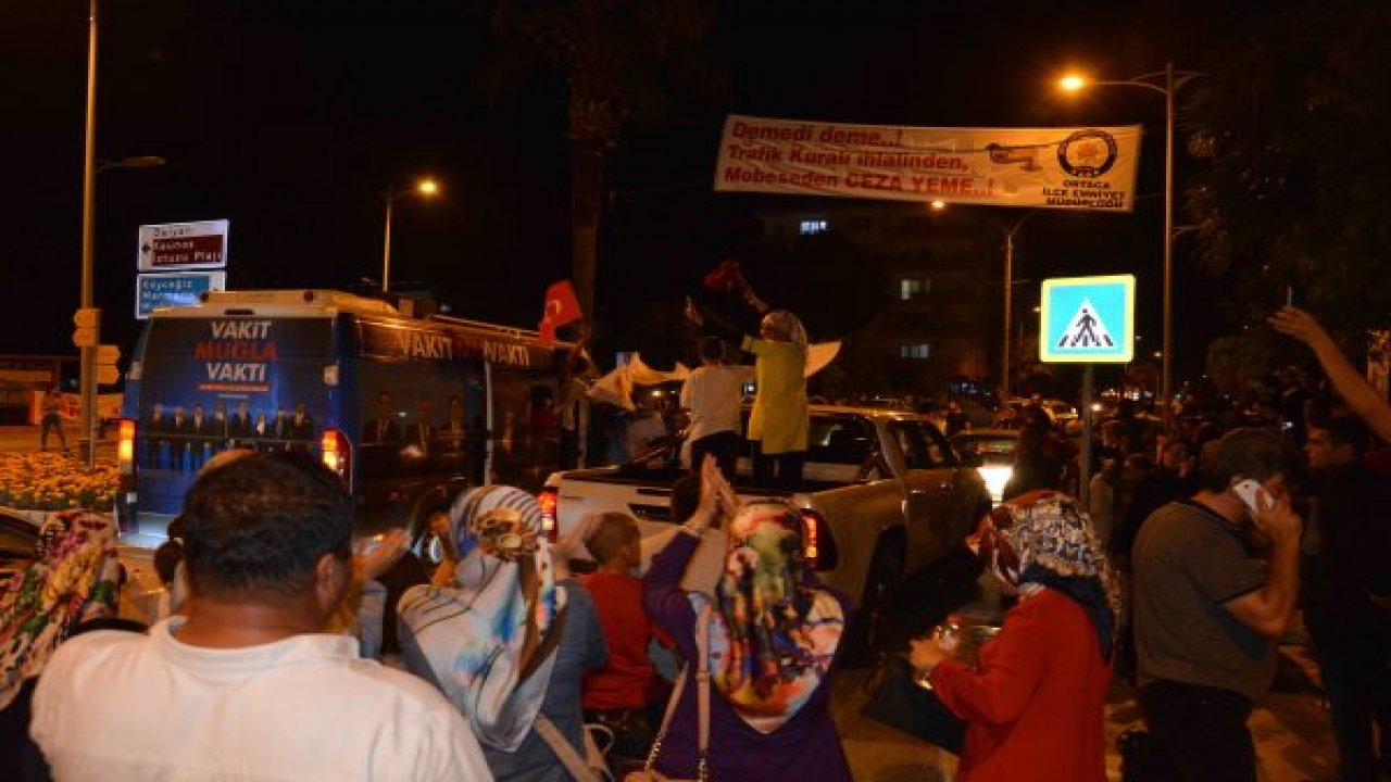 Ortaca’da seçim kutlaması