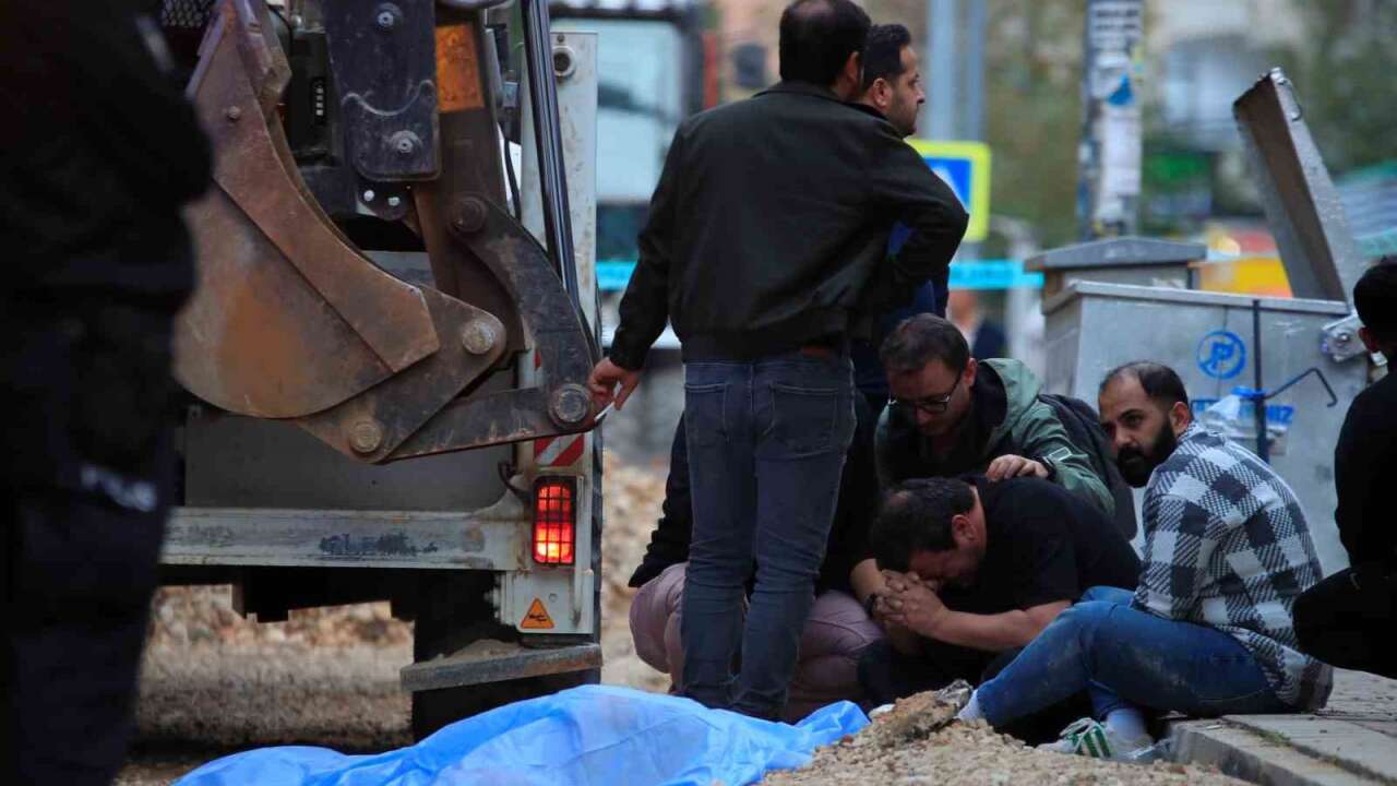 Ekmek Alırken Feci Ölüm: Yaşlı Adam Kepçenin Altında Kaldı