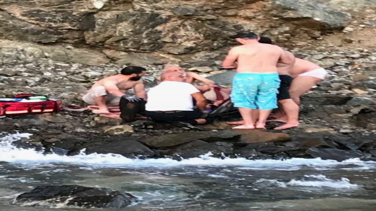 Kayalıklardan düşen şahıs kurtarıldı
