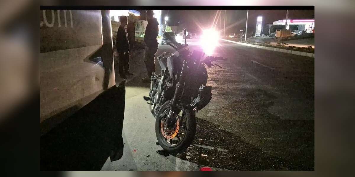 Muğla’da  Motosiklet Park Halindeki Kamyonete Çarptı, 21 Yaşındaki Sürücü Ağır Yaralı