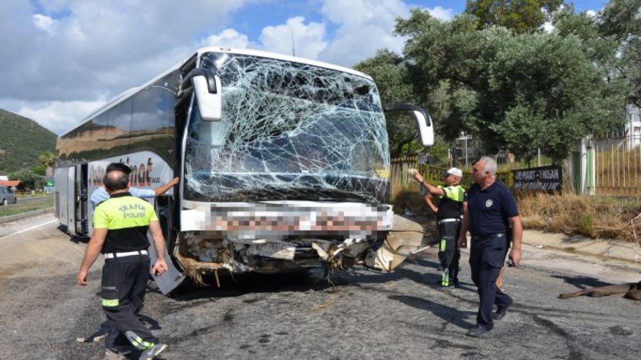 Yolcu otobüsü kaza yaptı; 13 yaralı