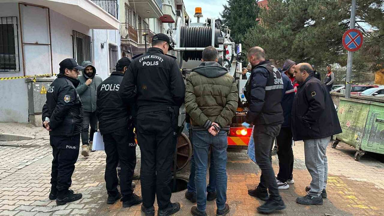 Kanalizasyon Çalışması Kan Dondurdu: Cenin Ortaya Çıktı
