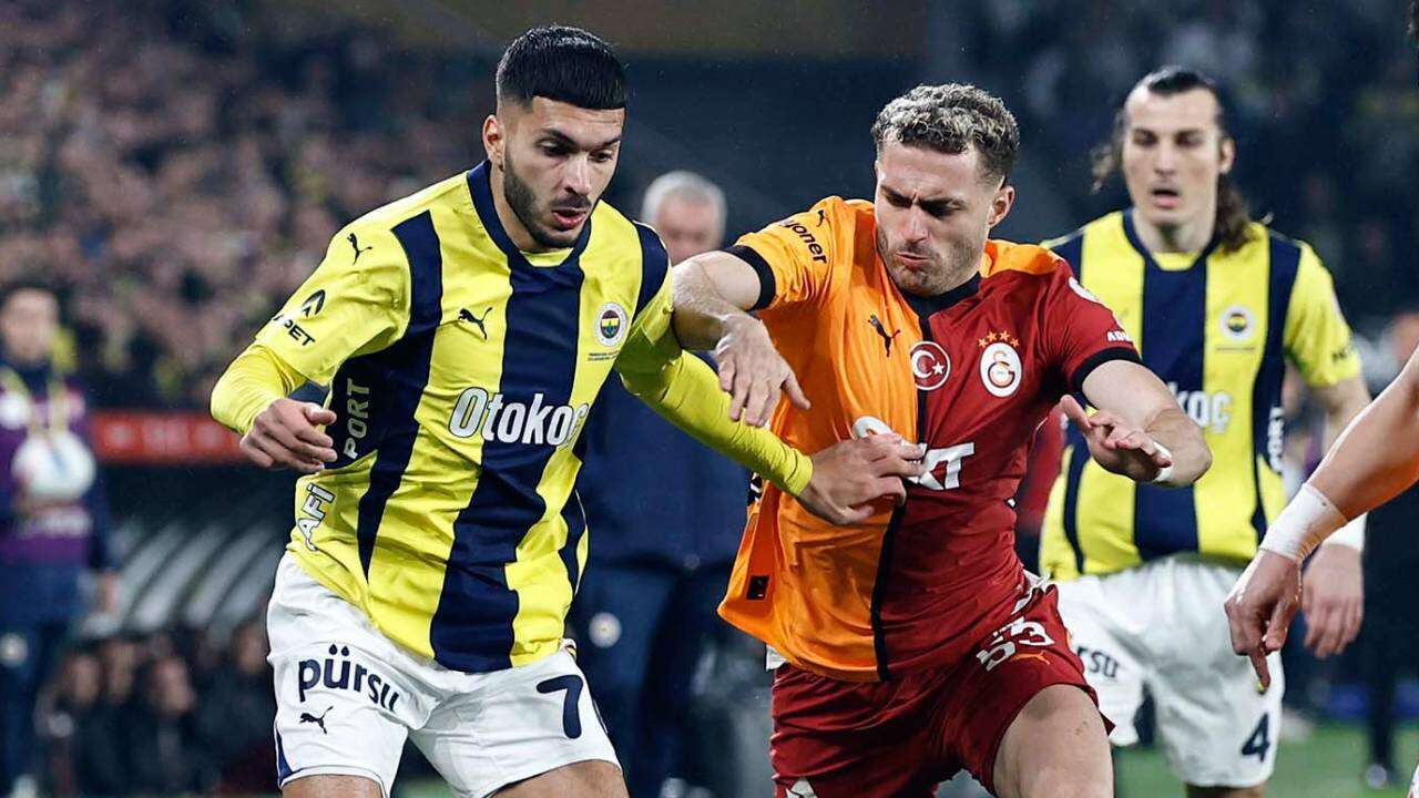 Kadıköy’den Tarihe: Fenerbahçe-Galatasaray Rekabetinde Şaşırtan Anlar!