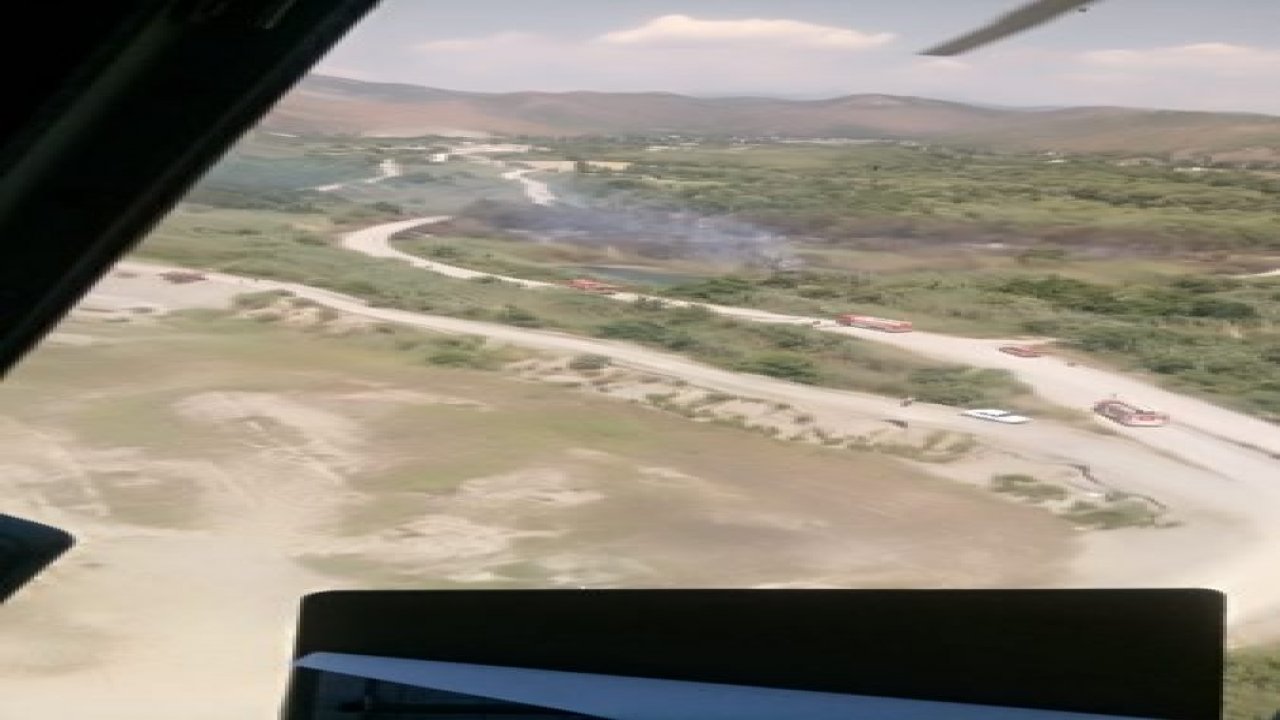 15 dönüm ziraat arazisi yandı