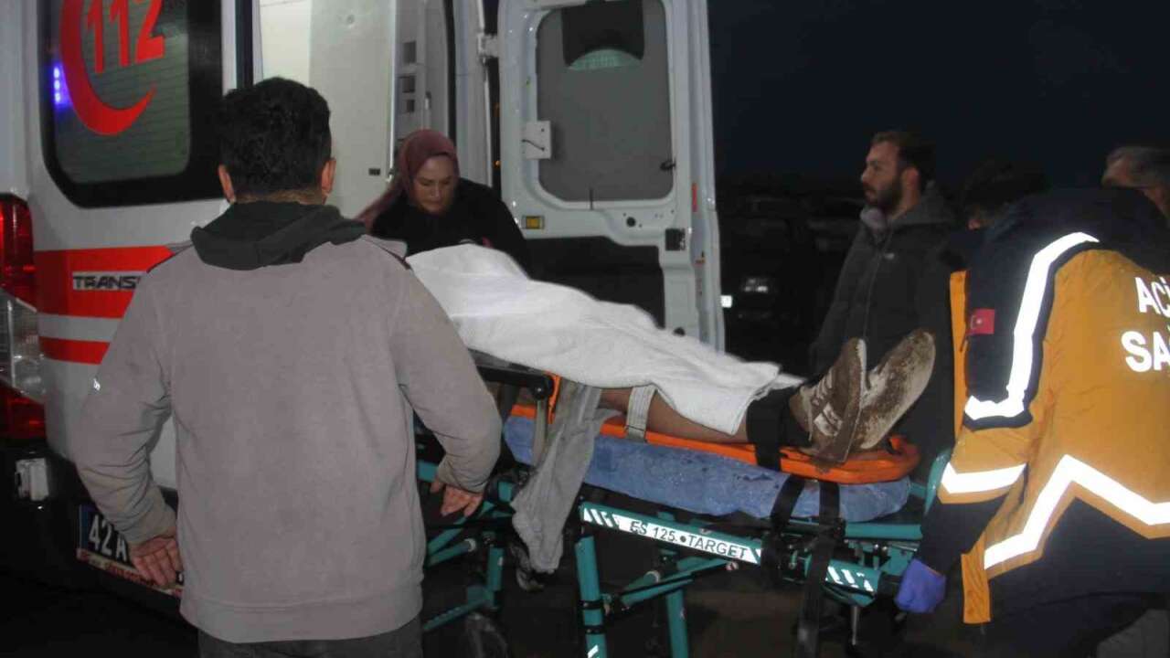 Yağışlı Havada Peş Peşe Kazalar: 10 Yaralı