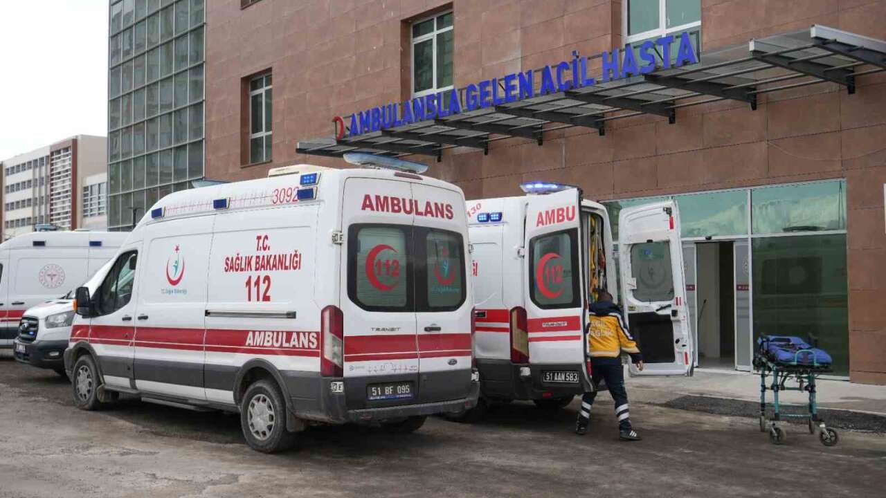 Tavuk Döner Yiyen 7 Çocuk Hastaneye Gitti