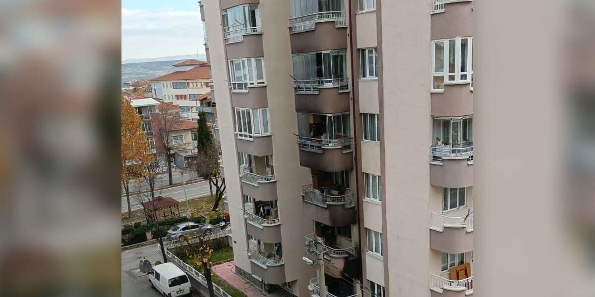 Yangında Eşi Hayatını Kaybetmişti: Ağır Yaralanan Kadında Yaşamını Yitirdi