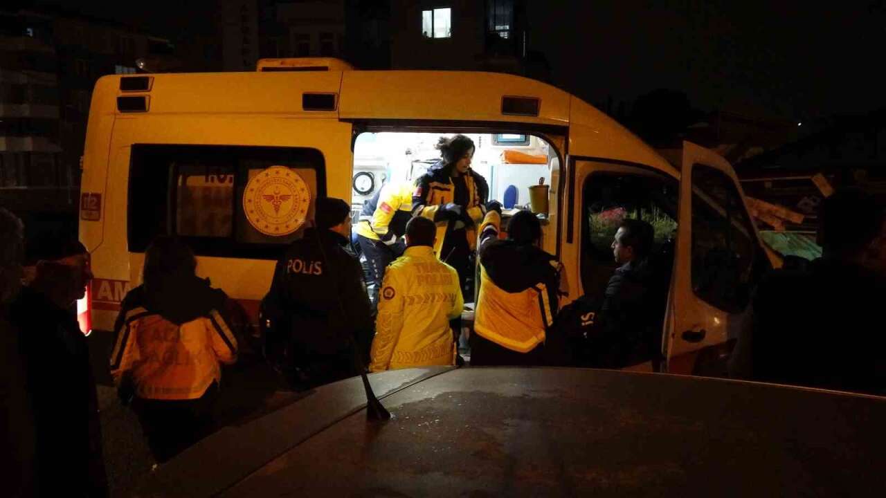 Polislerin Karıştığı Kazada 2 Emniyet Mensubu Yaralandı