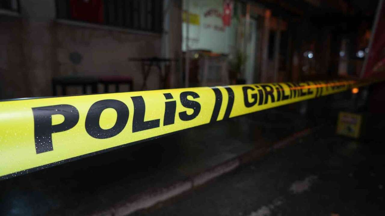 Alacak Verecek Tartışması Kanlı Bitti: 1 Kişi Bacağından Vuruldu