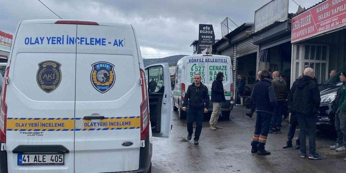 Gece Üşümesin Diye Dükkanına Davet Ettiği Arkadaşını Sabah Cansız Buldu