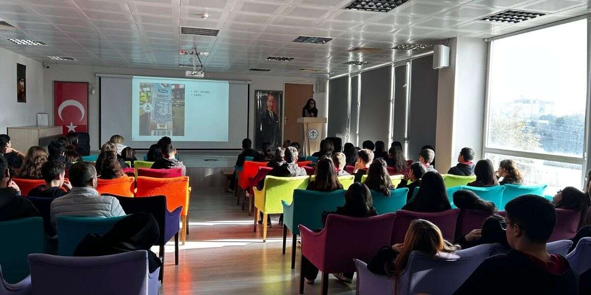 Muğla’da Öğrencilere Temel Beslenme Eğitimi Veriliyor