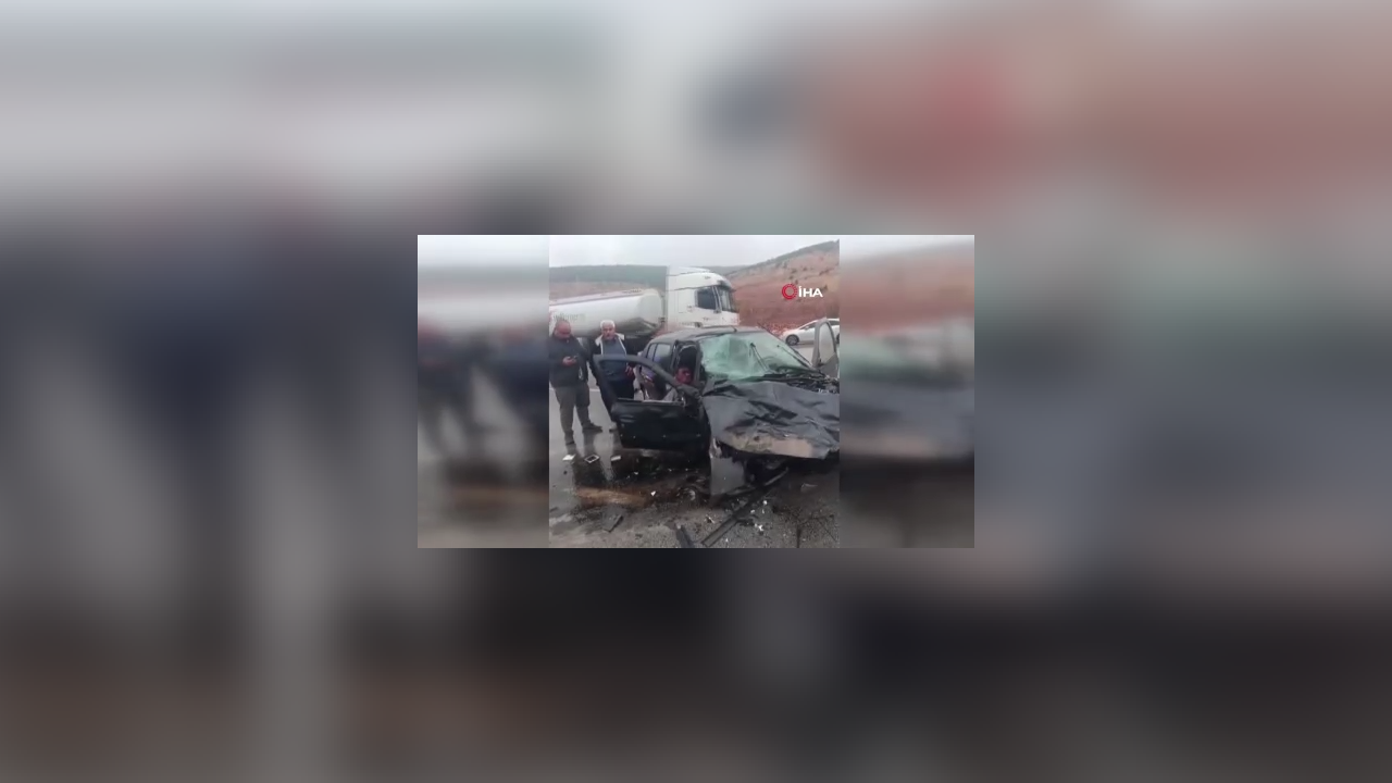 Otomobiller Hurdaya Döndü: 26 Yaşındaki Doktor Olay Yerinde Can Verdi