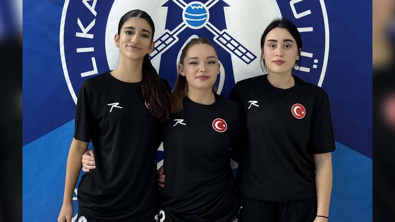 Armada Praxis Yalıkavakspor Gençleri Milli Kadrolarda
