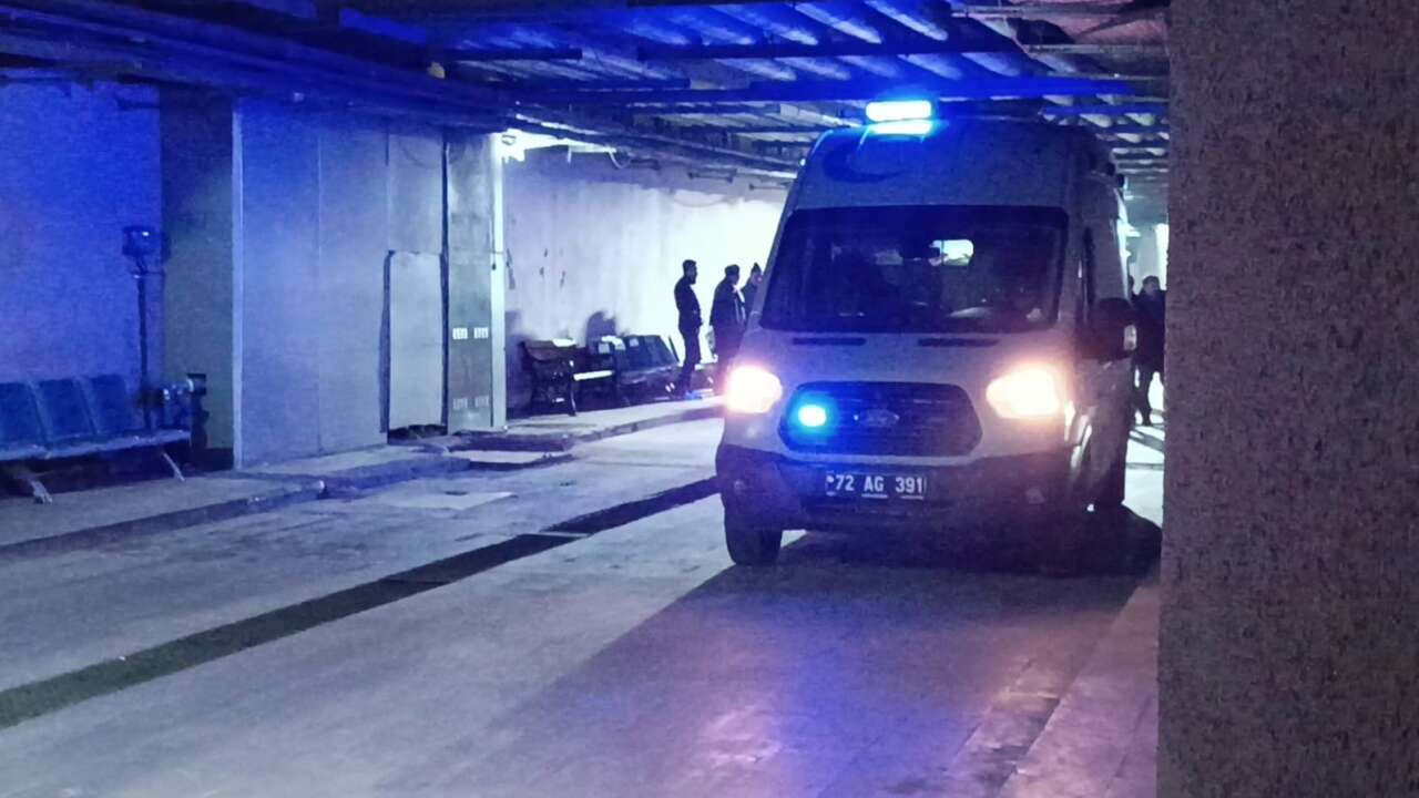 S*lahlı Kavgada Olayla İlgisi Olmayan Şahıs Hayatını Kaybetti