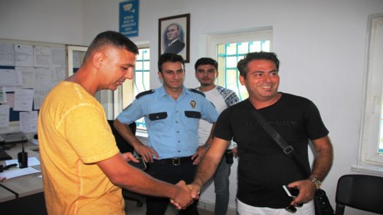 Bankaya para yatırmaya giderken 20 bin TL buldu