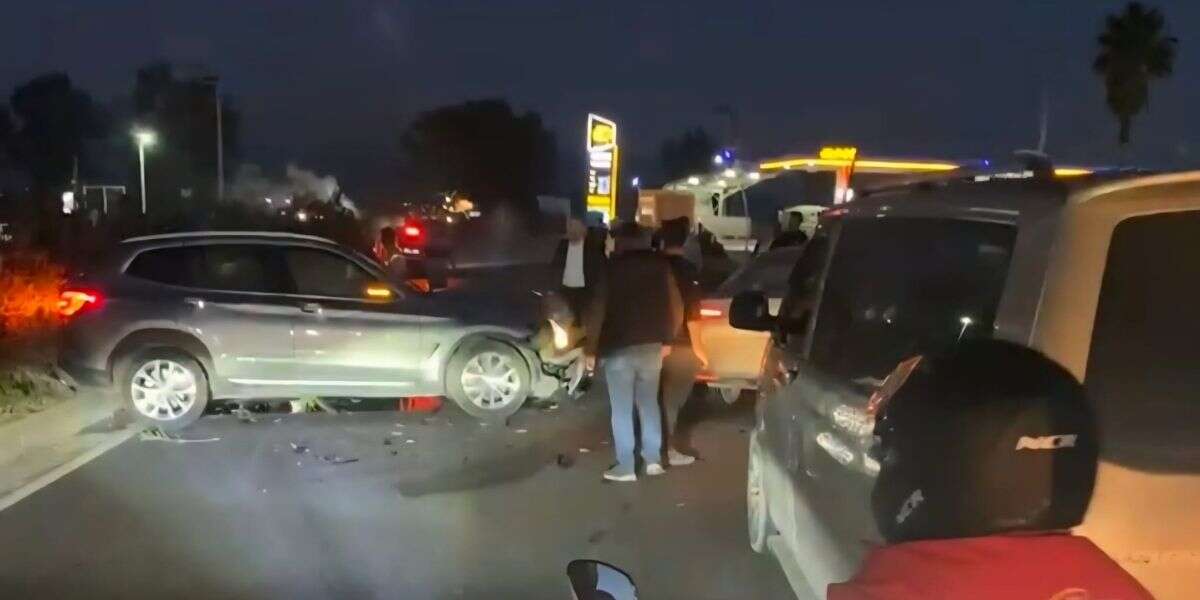 Muğla’da Feci Kaza: 3 Kişi Yaralandı, Trafik Felç Oldu