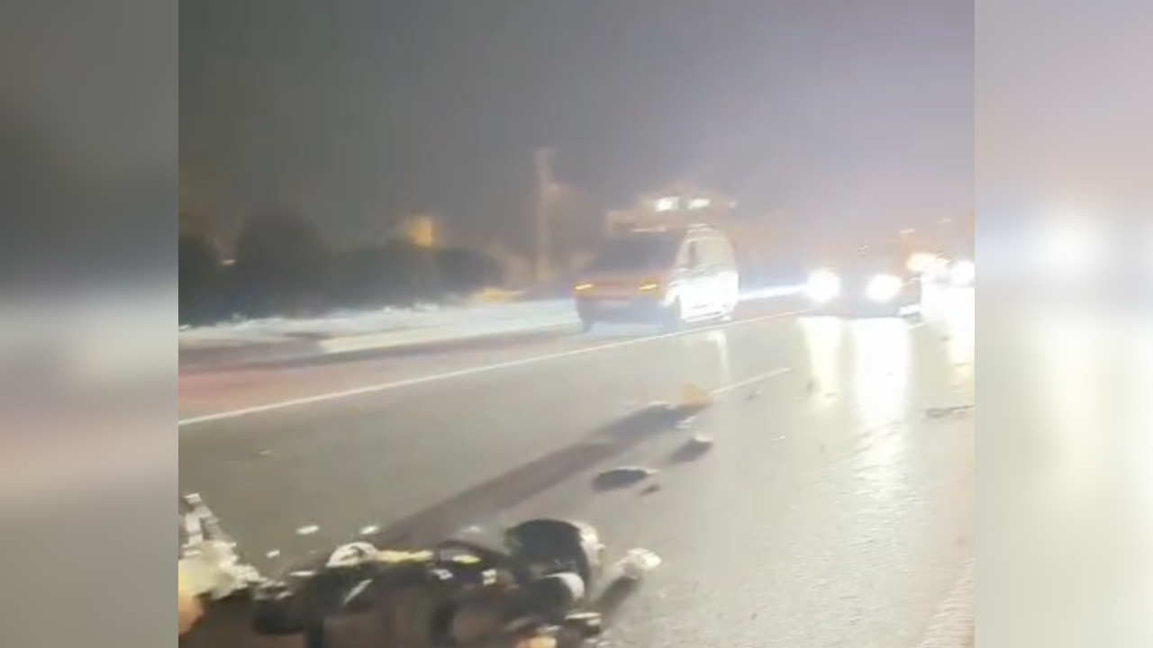 Muğla'da Ticari Araç Elektrikli Bisiklete Çarptı Yaşlı Adam Kaza Yerinde Hayatını Kaybetti.