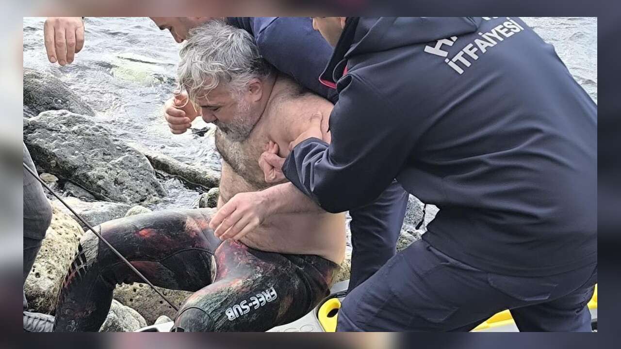 Balık Avı Kabusa Döndü: Zıpkın Bacağına Saplandı