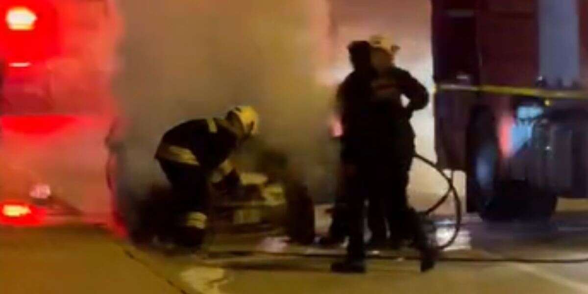 Fethiye’de Seyir Halindeki Otomobil Alev Alev Yandı