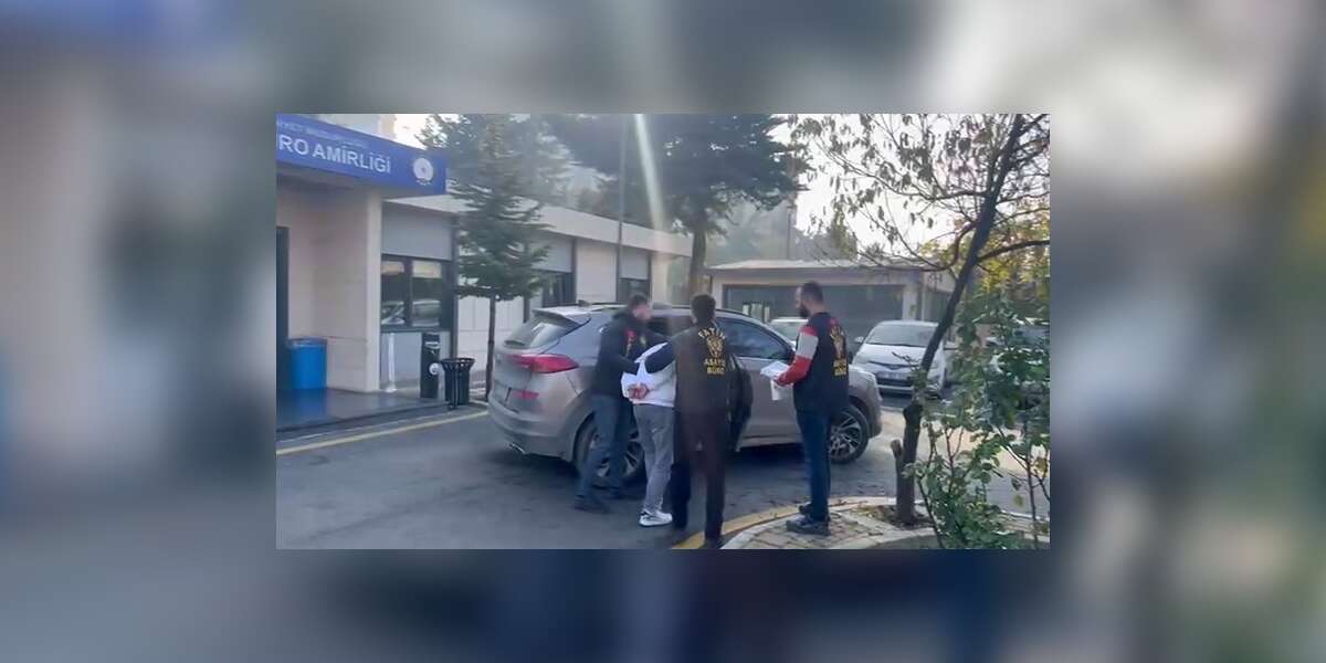 Sürücü Bekçiye Çarpıp Kaçtı