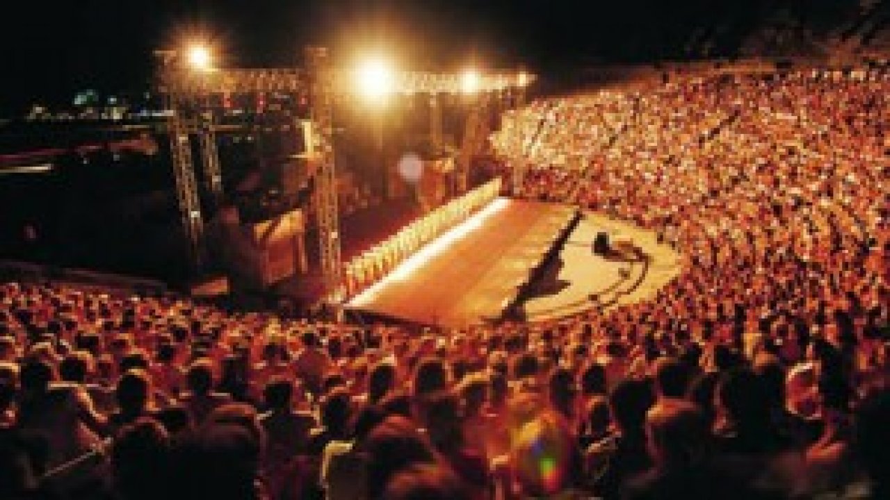 Birbirinden ünlü isimler Bodrum Antik Tiyatro’da olacak…