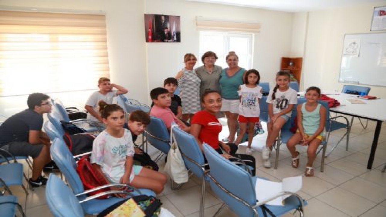 Hülya Kocadon’dan yaz kursları açılışı