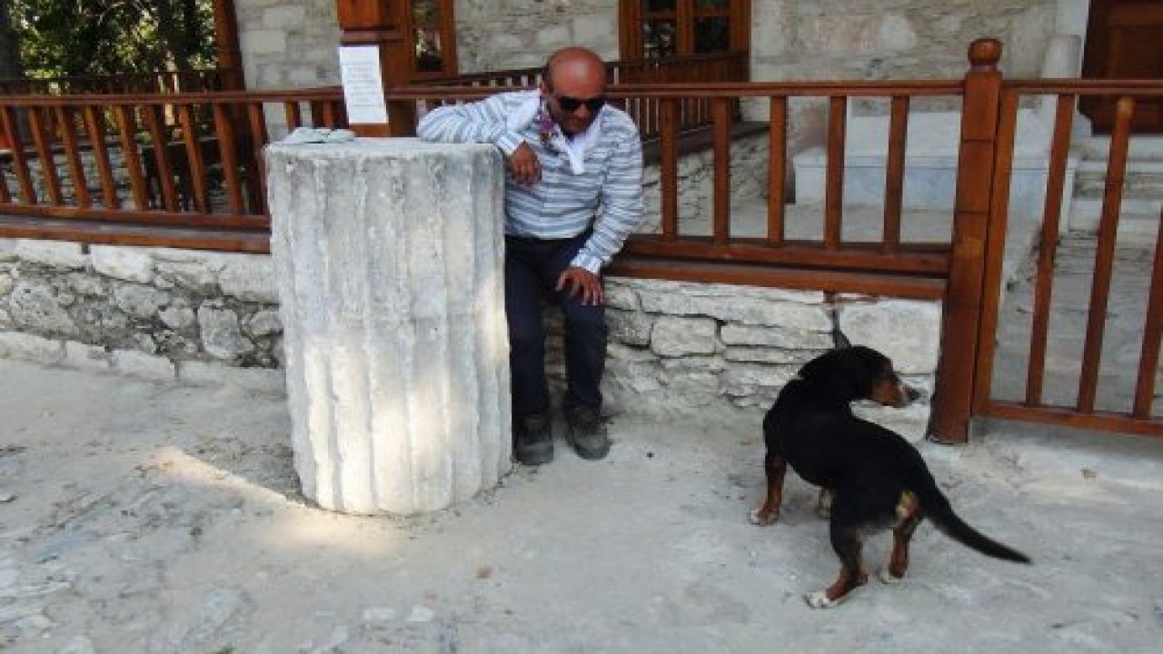 600 yıllık 'Sadaka Taşı' hayvanlara umut oldu