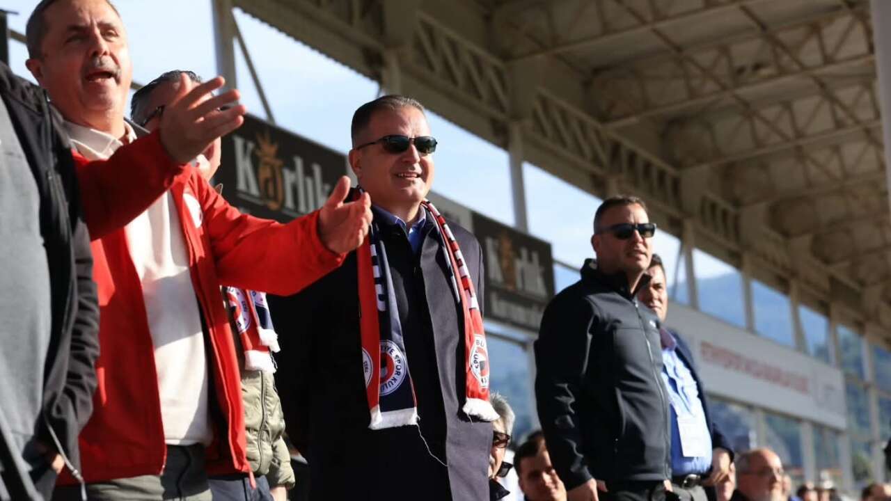 Muğla Valisi Akbıyık,  Fethiyespor Maçını İzledi