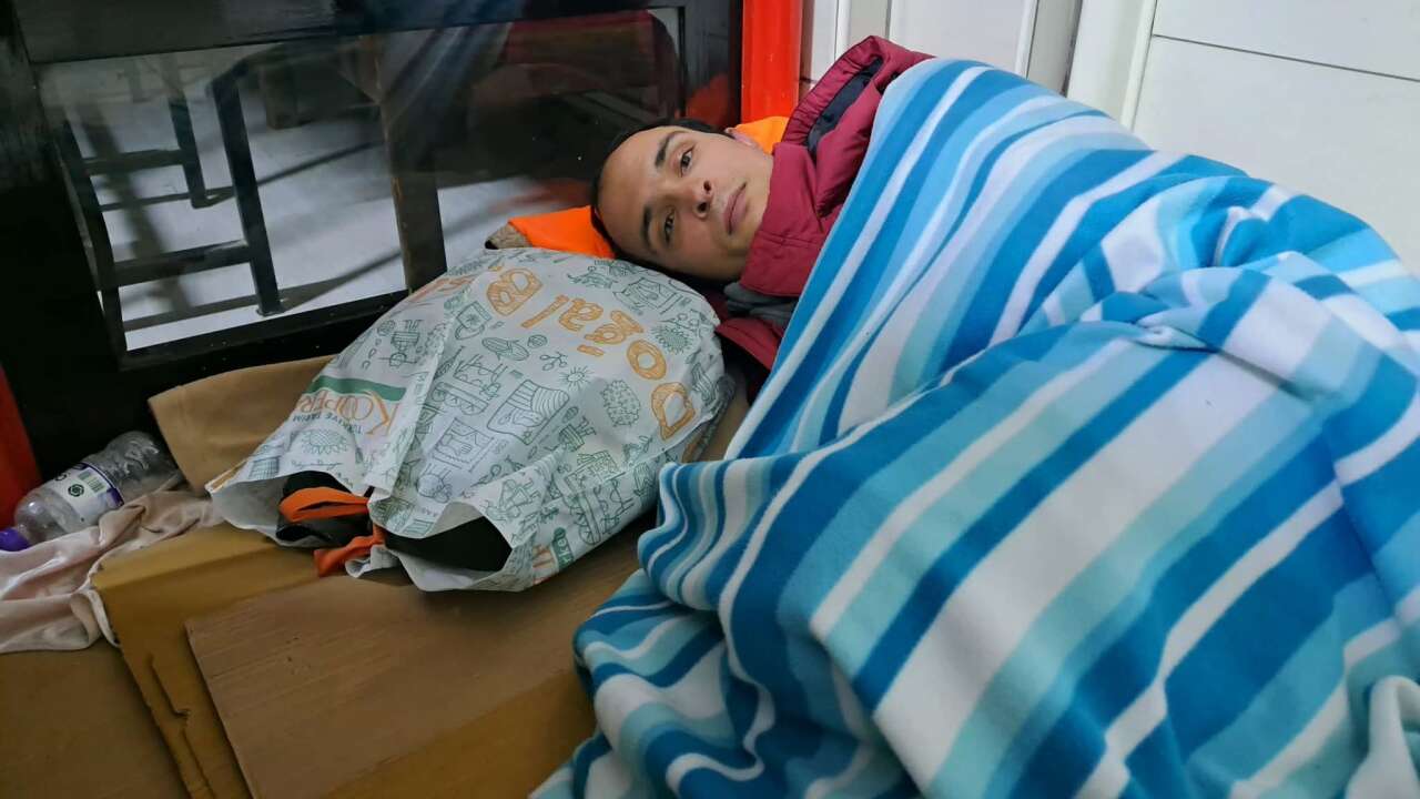 Engelli Genç Sokakta Yaşıyor: “Bir Şans Daha İstiyorum”